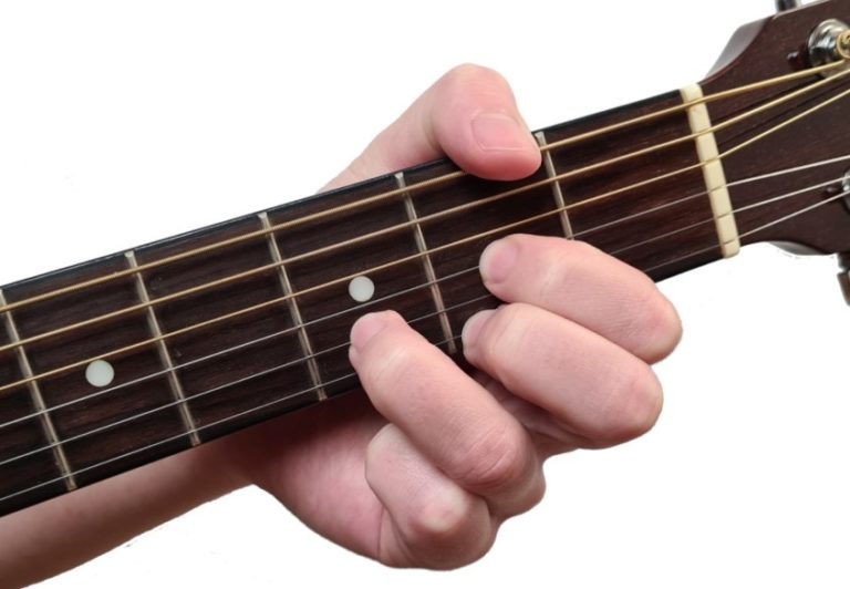 Read more about the article D-Dur-Akkord auf der Gitarre lernen
