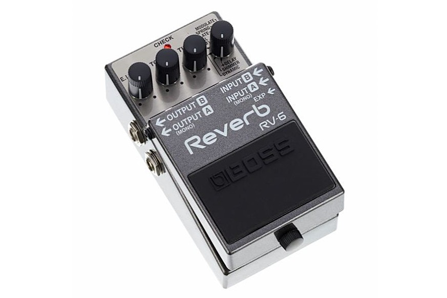 Reverb Pedal: Boss RV 6